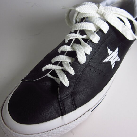 Converse One Star Perforated Leather Sneaker- 158465C Size: Men's 10, Women's 12 - Picture 2 of 15